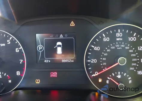 2019 Kia Sportage Lx z USA, uszkodzony, nr VIN KNDPMCAC5K7607261